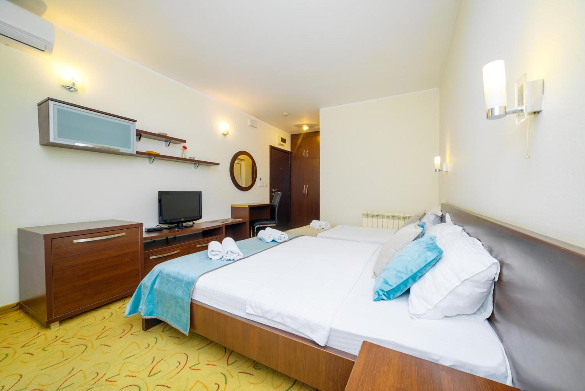 Hotel Odissey Jaz Budva Luaran gambar