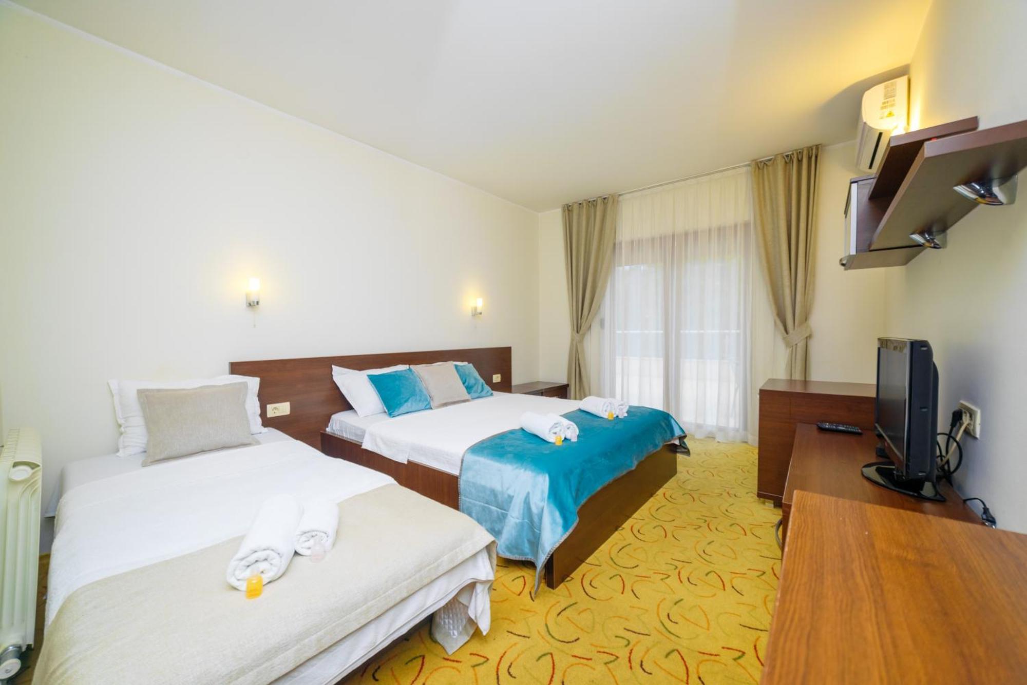 Hotel Odissey Jaz Budva Luaran gambar
