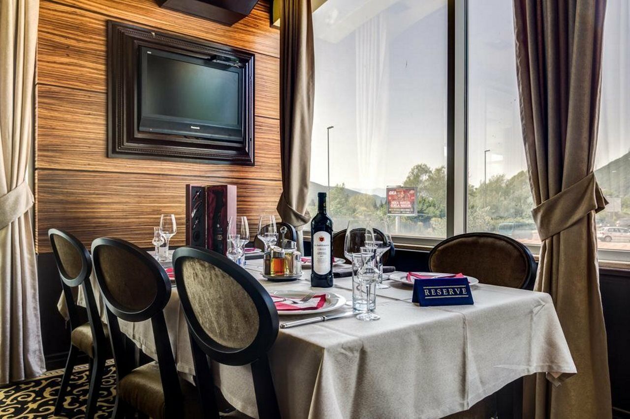 Hotel Odissey Jaz Budva Luaran gambar